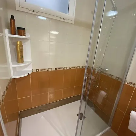 Ale's House ארסיפה
