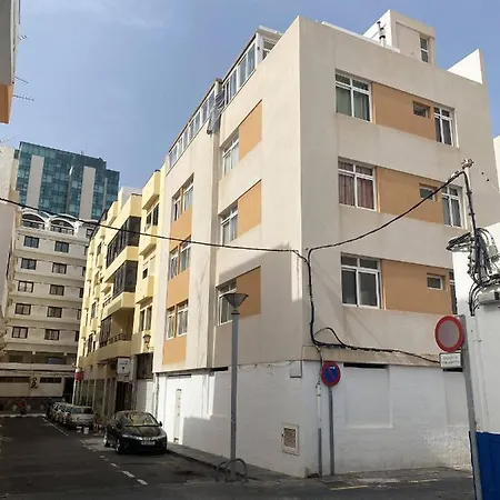 Ale's House アパート *