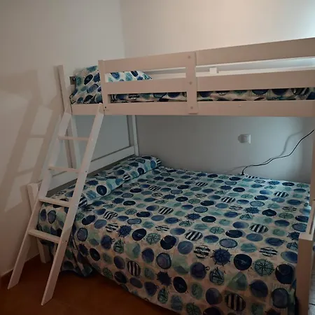 Ale's House アパート