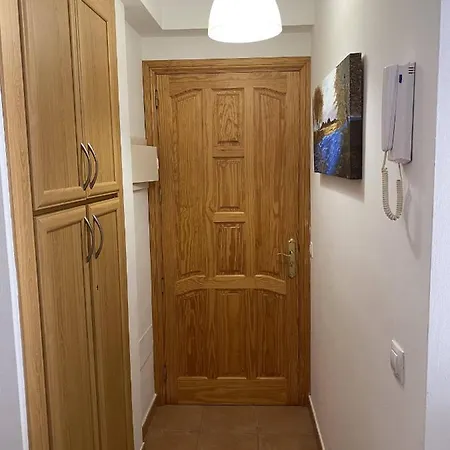 Ale's House アパート